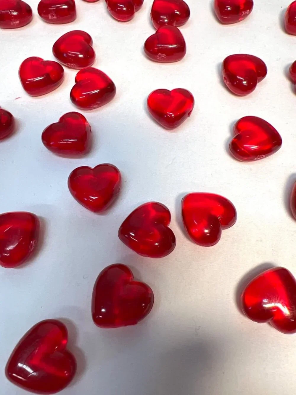 Red Heart-Shaped Acrylic Gems Table Scatter 49 Pieces